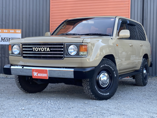 Toyota Land Cruiser 100 2