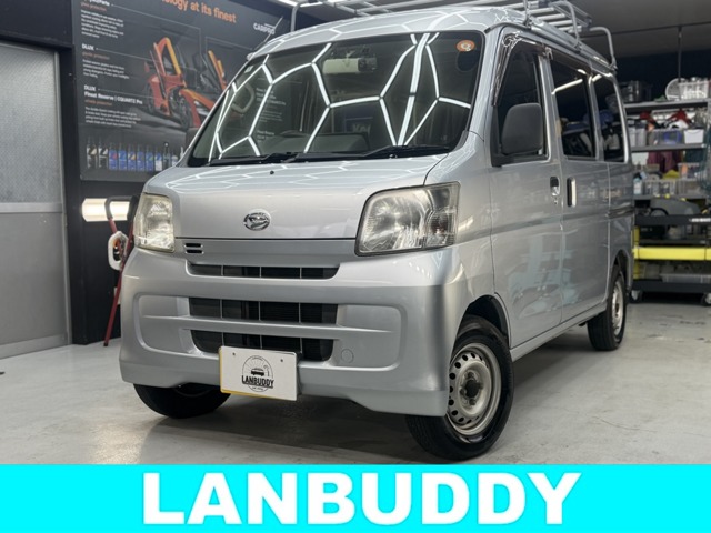 Daihatsu Hijet Cargo 1
