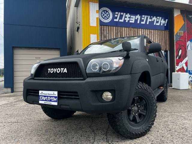 Toyota Hilux Surf 2