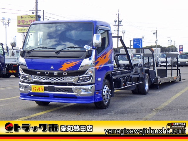 Mitsubishi Fuso Canter 1
