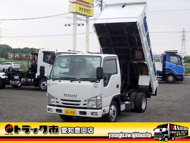 Isuzu Elf 1