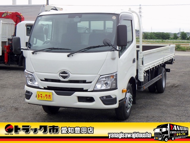 Hino Dutro 1