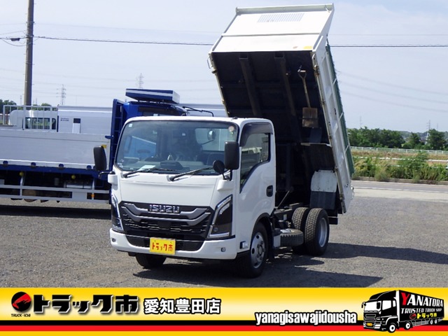 2023 Isuzu Elf
