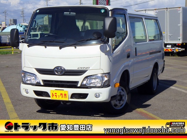 Toyota Dyna Route Van 1