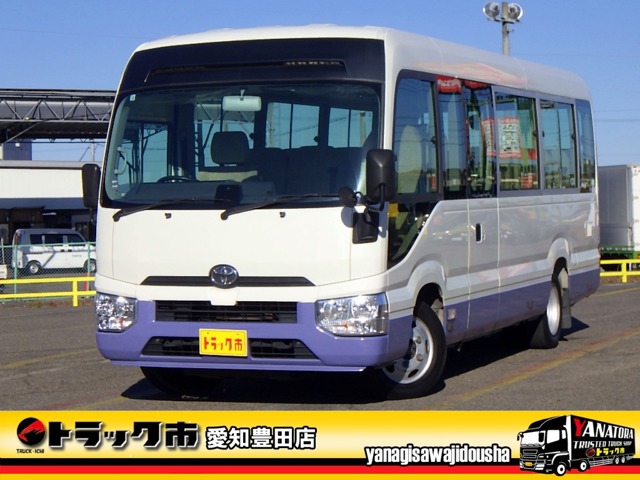 Toyota Coaster 1