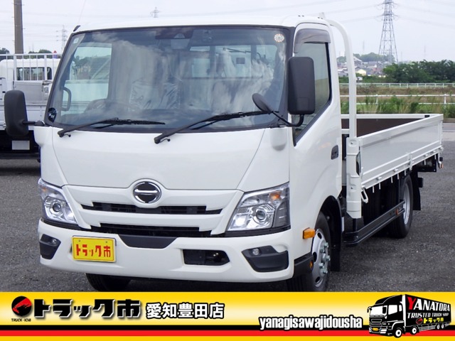 2025 Hino Dutro