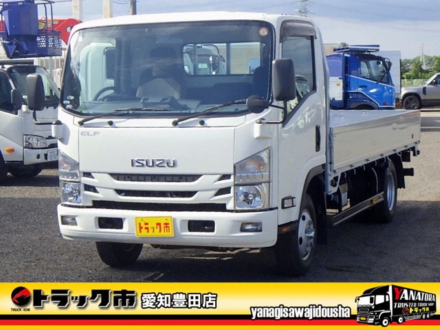 Isuzu Elf 1