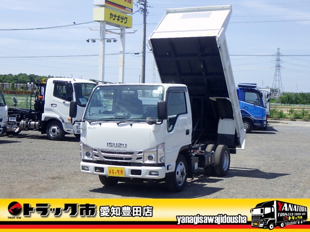 Isuzu Elf 1