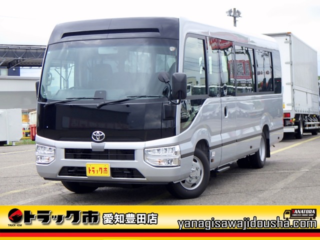 Toyota Coaster 1