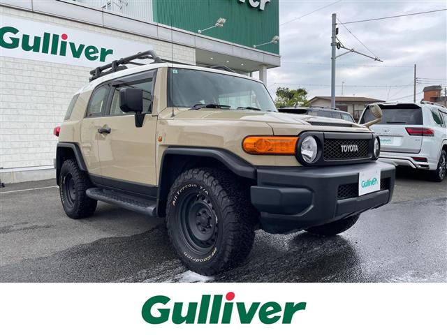 Toyota FJ Cruiser 2