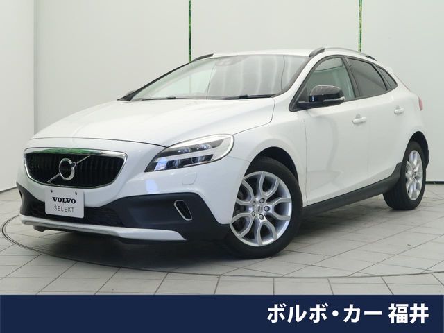 2017 Volvo V40 Cross Country