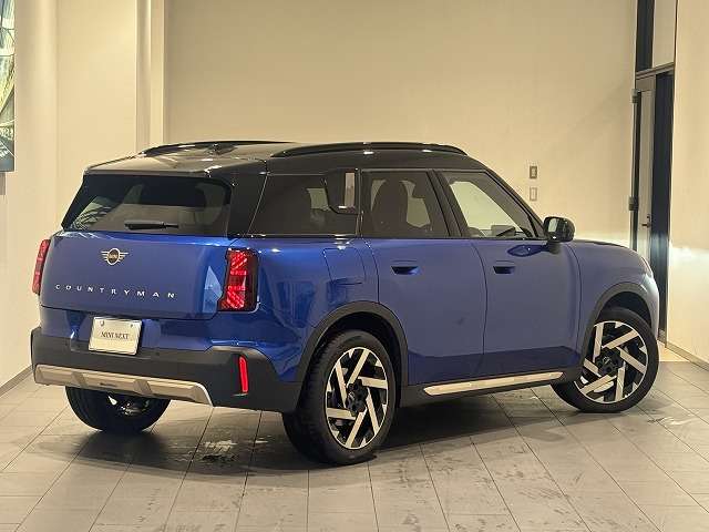 MINI Countryman 4