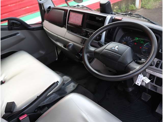 Mitsubishi Fuso Canter 5