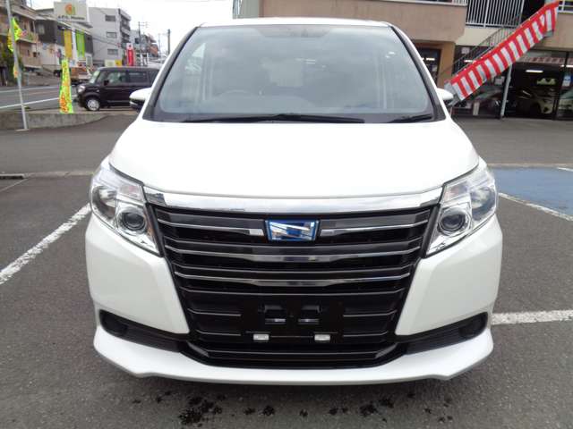 Toyota Noah 2