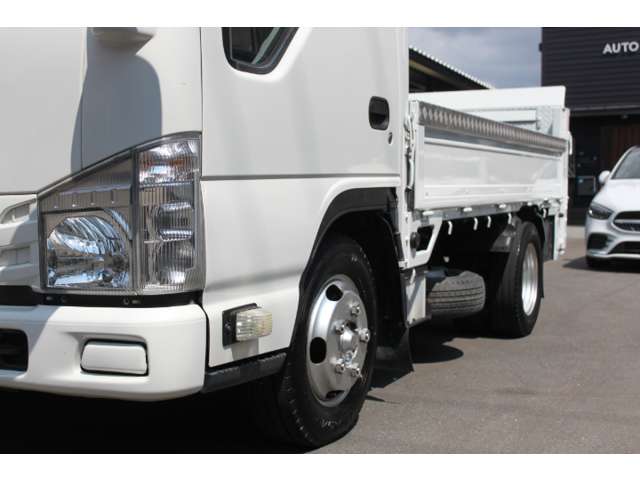 Isuzu Elf 3