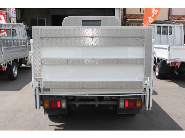 Isuzu Elf 5