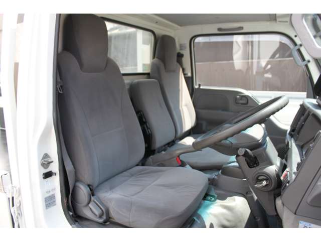 Isuzu Elf 10