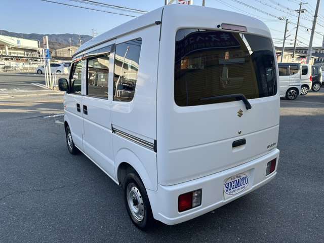 Suzuki Every 12