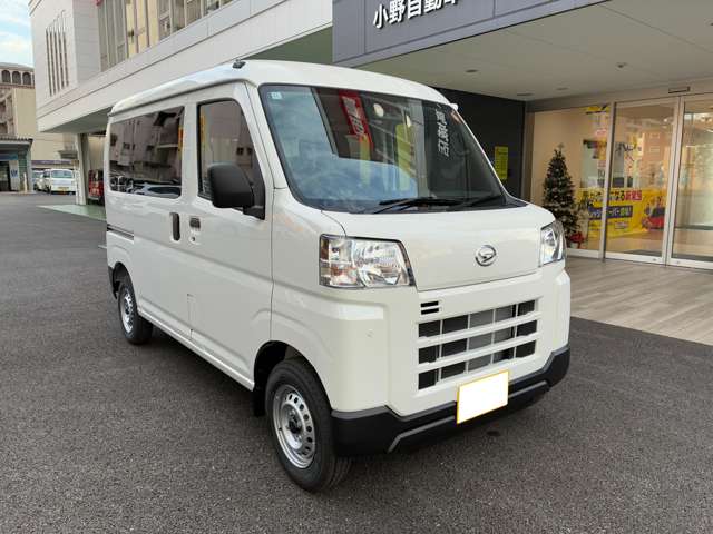 Daihatsu Hijet Cargo 12