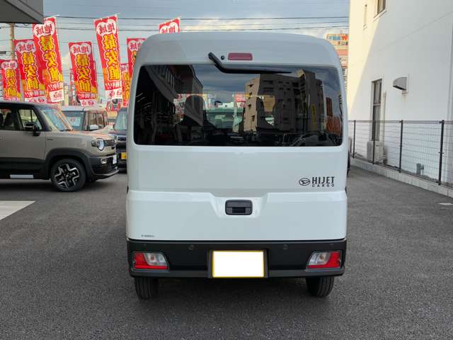 Daihatsu Hijet Cargo 8