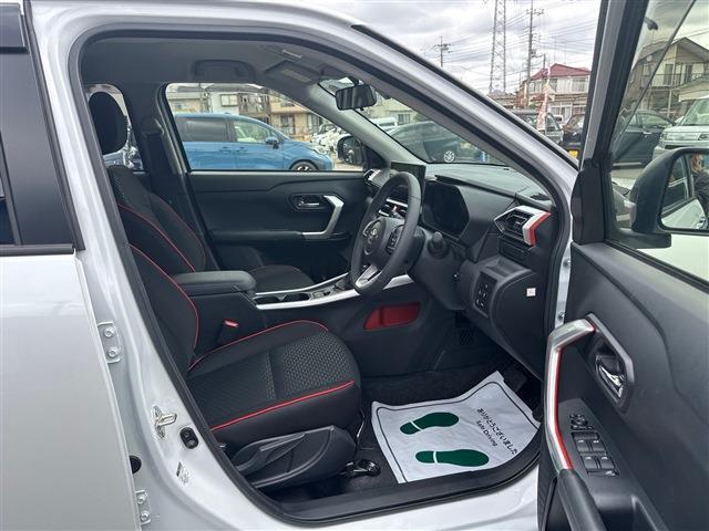 Toyota Raize 7