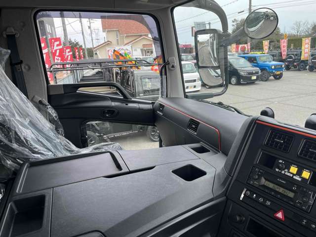 Mitsubishi Fuso Super Great 7