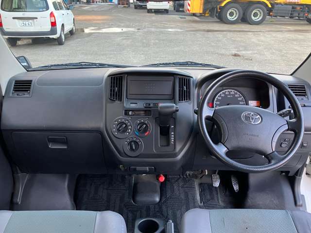 Toyota Town Ace Van 13
