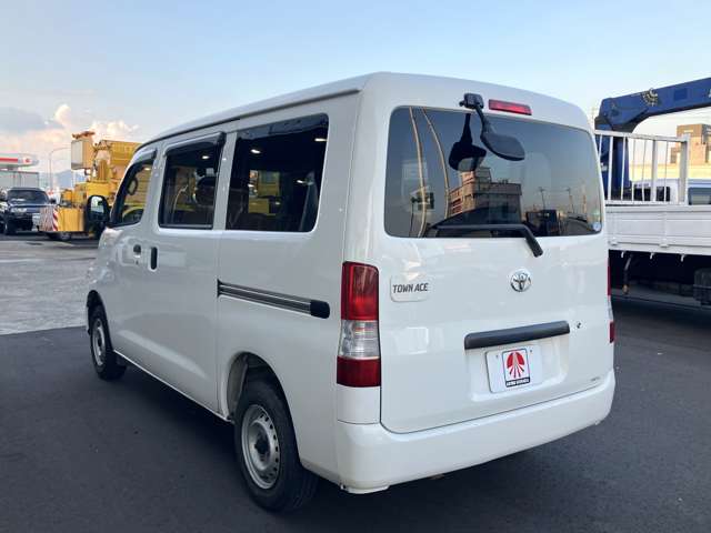 Toyota Town Ace Van 10