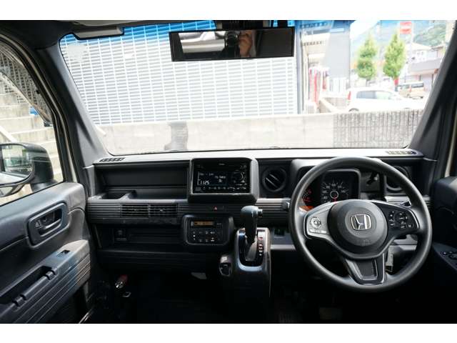 Honda N-VAN 12