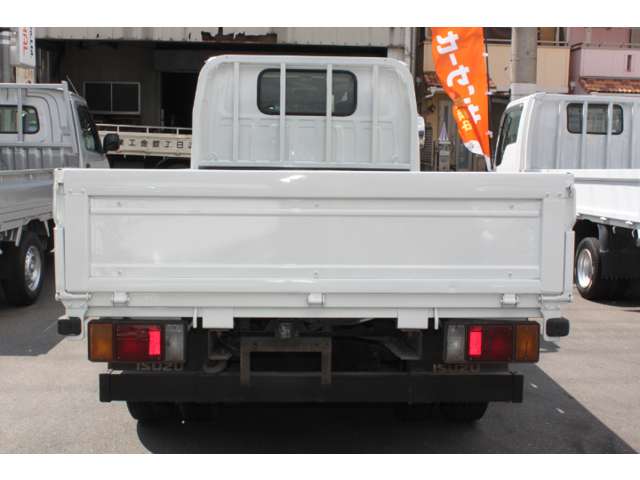 Isuzu Elf 5