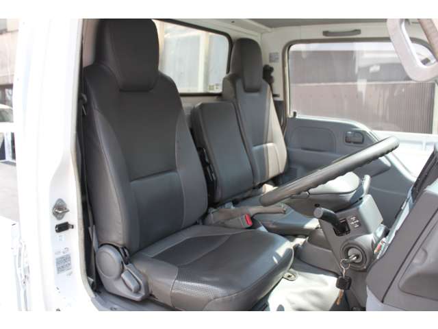 Isuzu Elf 10