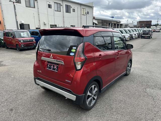 Mitsubishi eK X 9