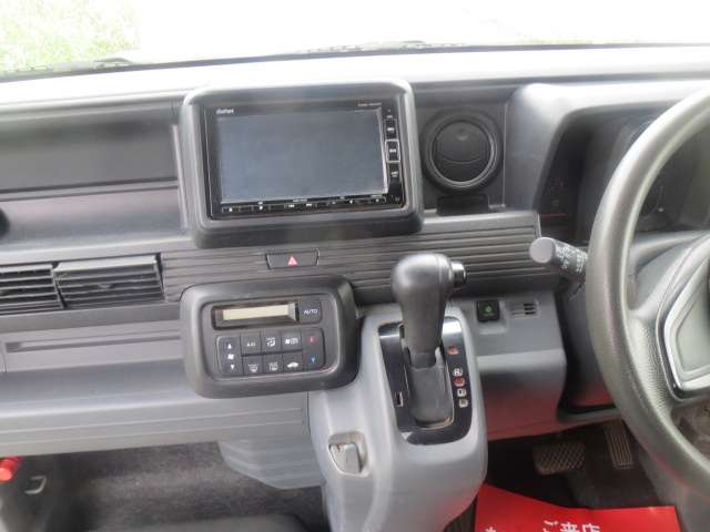 Honda N-VAN 12