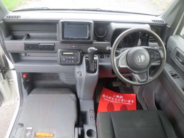 Honda N-VAN 10