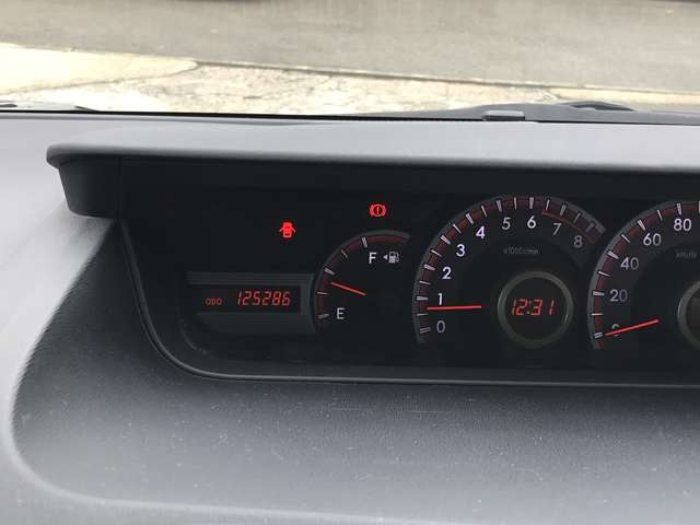Toyota Voxy 12