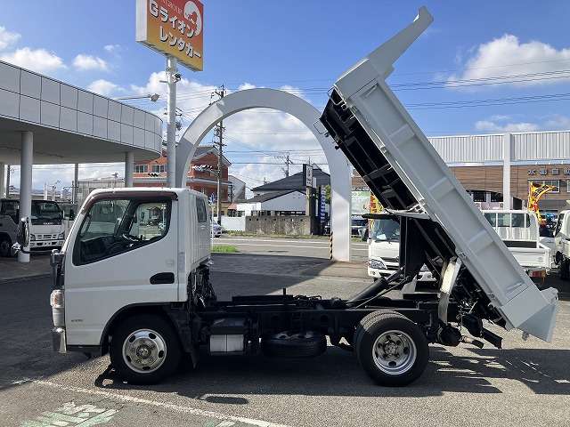 Mitsubishi Fuso Canter 4
