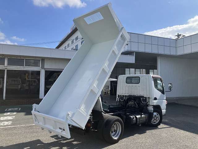 Mitsubishi Fuso Canter 8