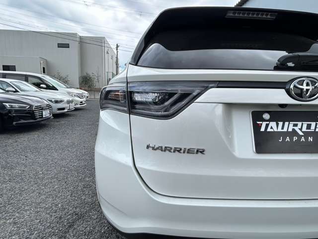 Toyota Harrier 12
