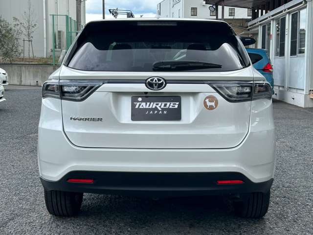 Toyota Harrier 10