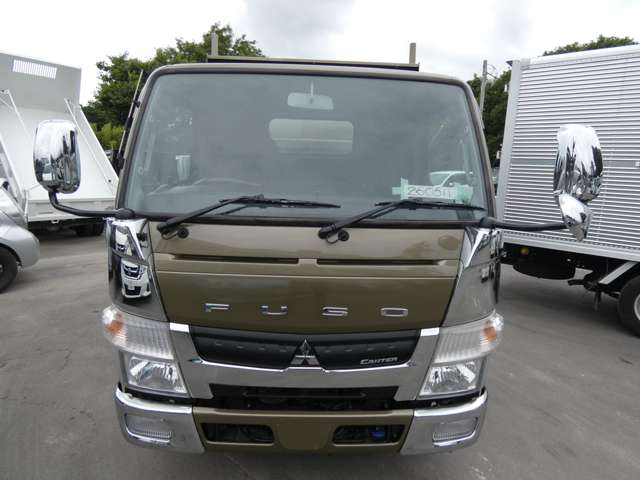 Mitsubishi Fuso Canter 4