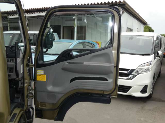 Mitsubishi Fuso Canter 10