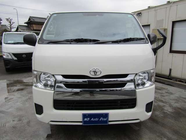 Toyota Regius Ace 9