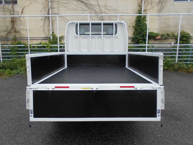 Mitsubishi Fuso Canter 12