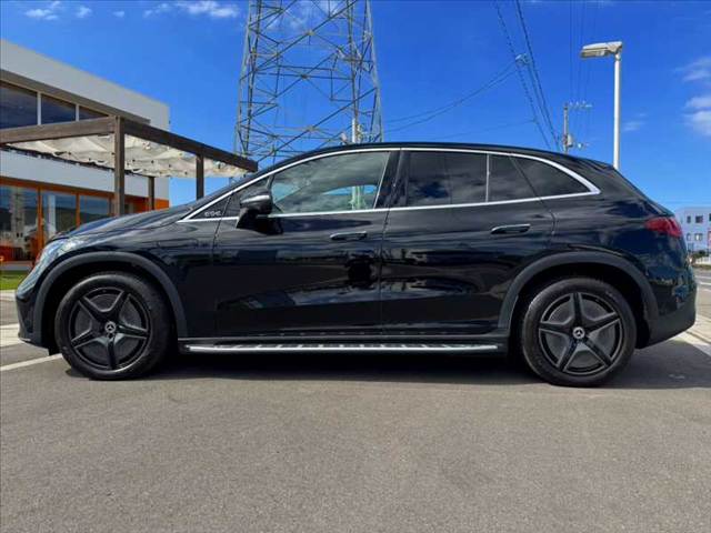 Mercedes-Benz EQE SUV 11
