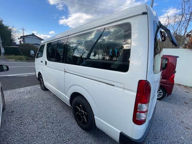 Toyota Hiace 11