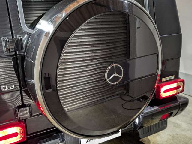 Mercedes-Benz G-Class 12