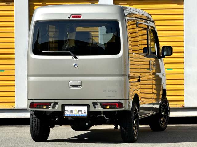 Suzuki Every 2