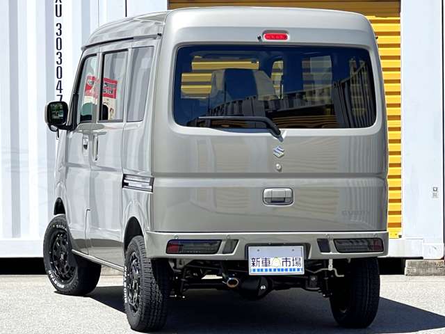 Suzuki Every 11