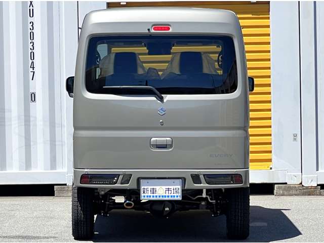 Suzuki Every 12