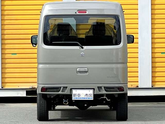 Suzuki Every 11